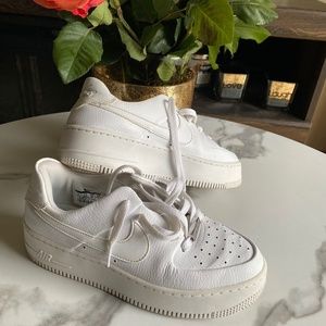Nike Airforce One white wiyh platform